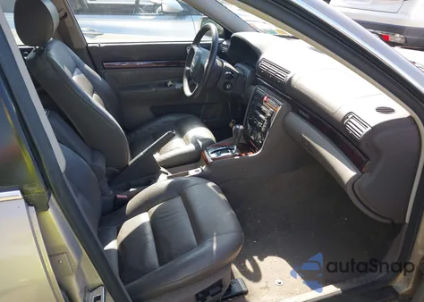 2000 Audi A4 2.8 из США, поврежденный, VIN WAUDH68D0YA171886